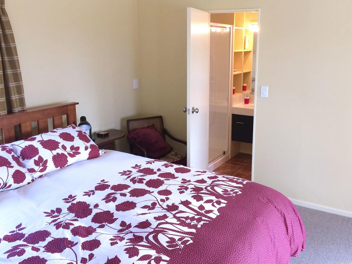 Strathaven Bed And Breakfast Уайпу Екстериор снимка